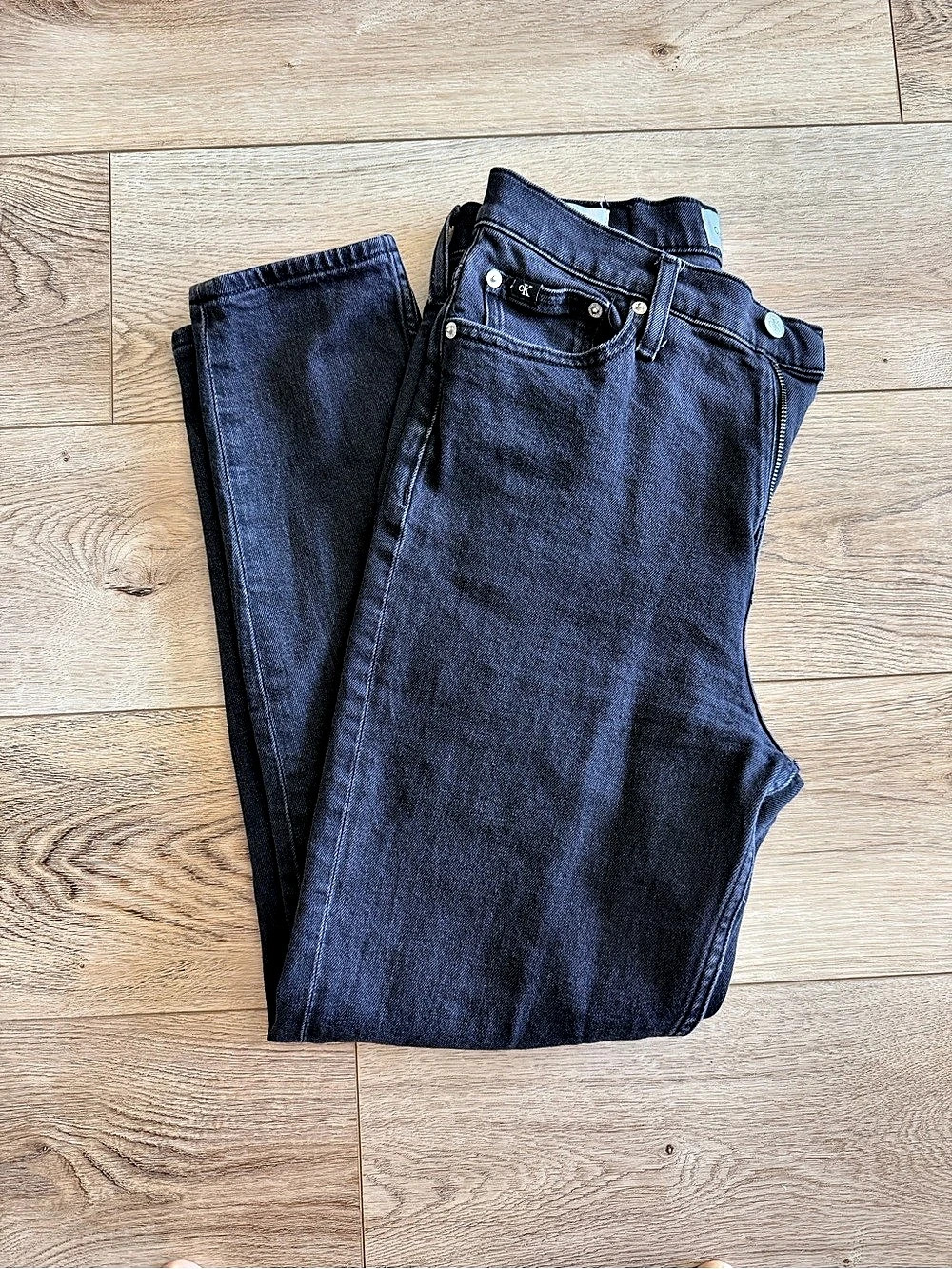 Calvin Klein Denim Ankle Mom Jean Black 28